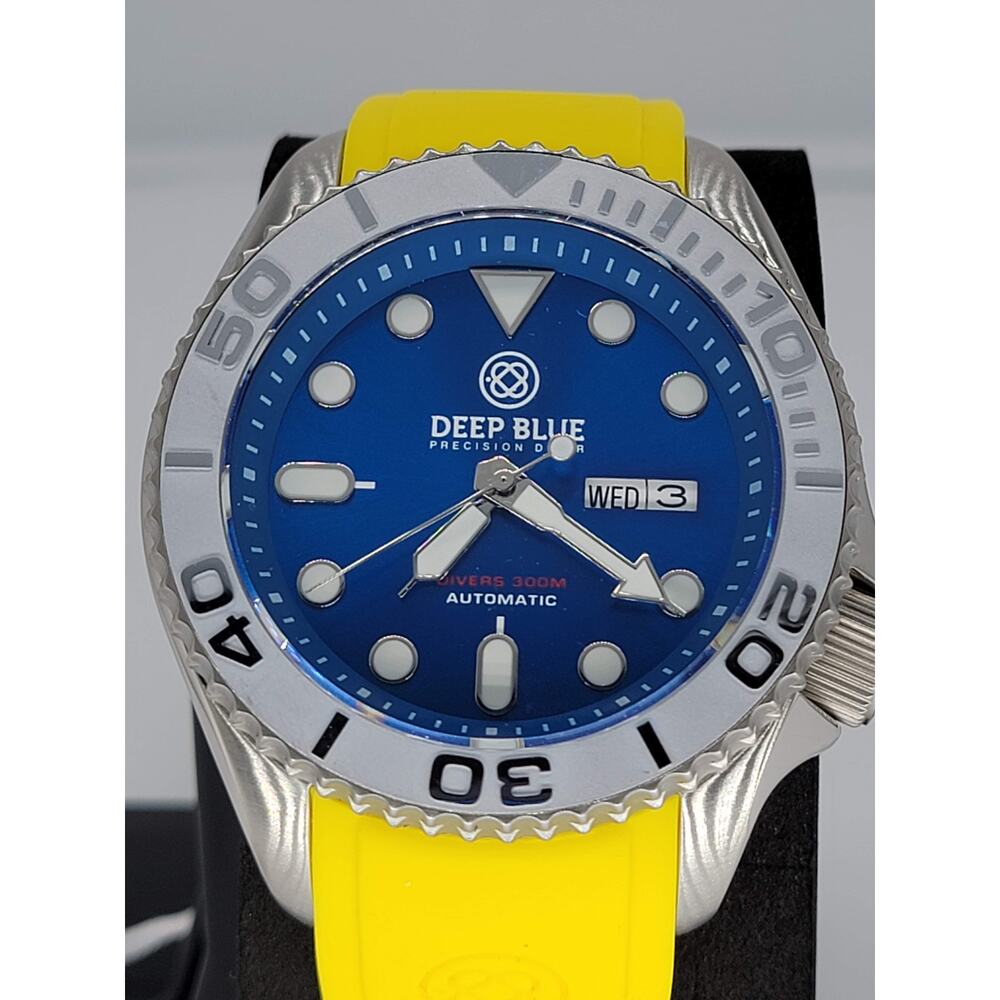 MILITARY DIVER 300 AUTOMATIC – SS DIVER SILVER CERAMIC EMBOSSED BEZEL BLUE DIAL